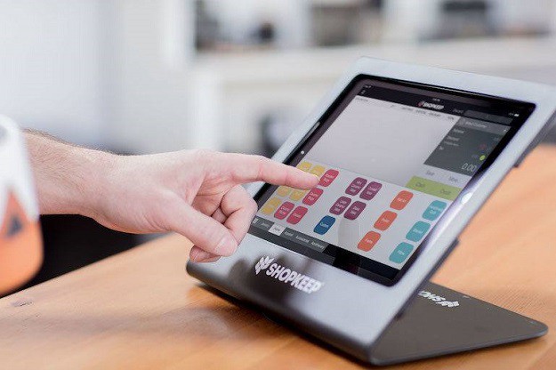 4 Tips to Consider While Selecting POS System