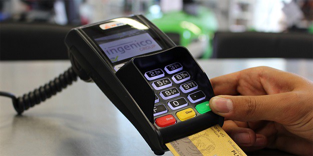 The 4 Types of Card Readers to Use in Your Business