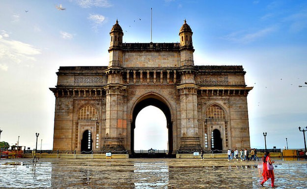 Top 10 Must-Visit Places in Mumbai