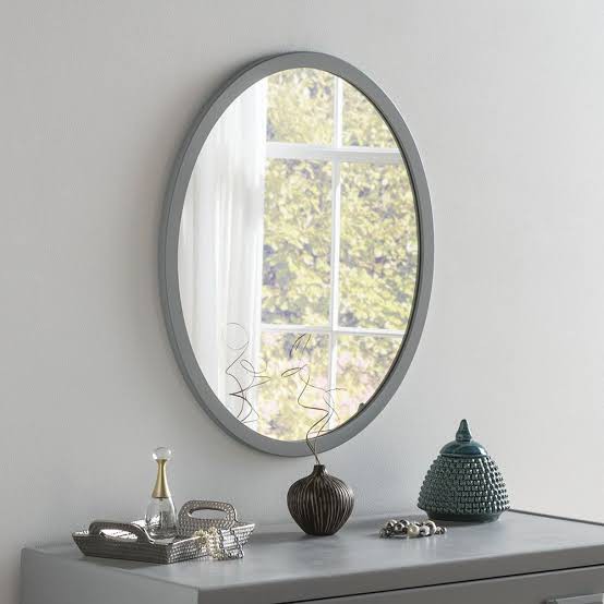 How to Choose an Oval Wall Mirror